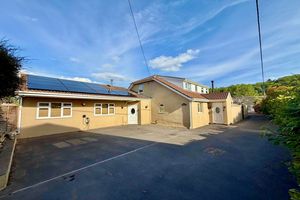 Front/Parking- click for photo gallery